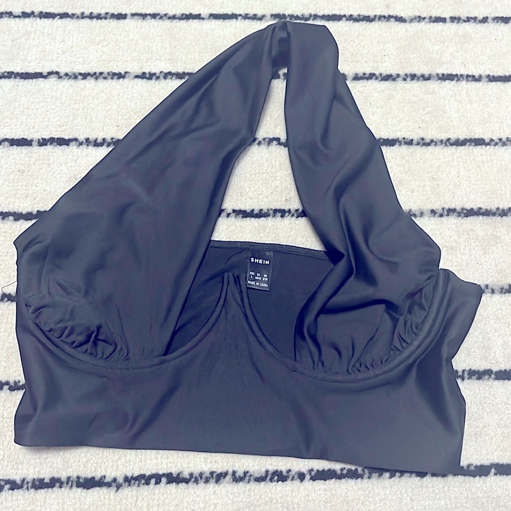 Shein black crop top✨